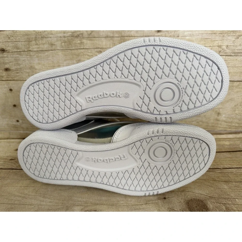 Reebok see photos